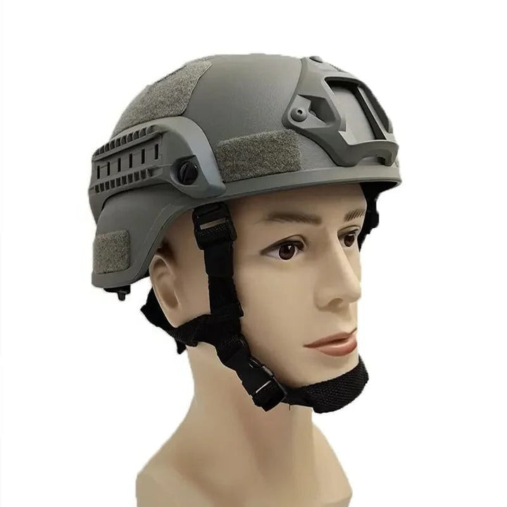Outdoor Tactical Helmet for Training