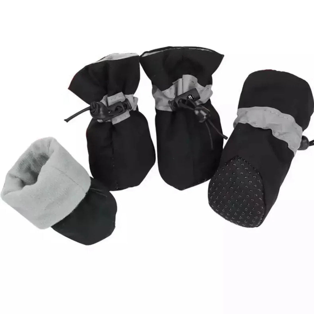 Dog Boots with Textured Rubber Sole and Thermal Lining for Winter Paw Protection